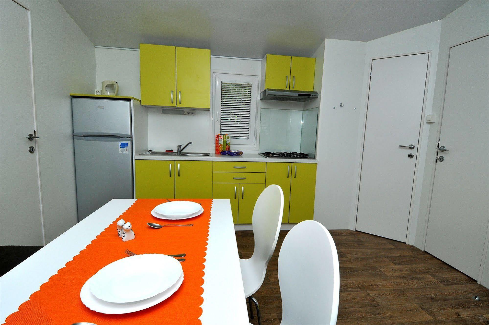 Hotel Camp Perna à Kuciste Extérieur photo